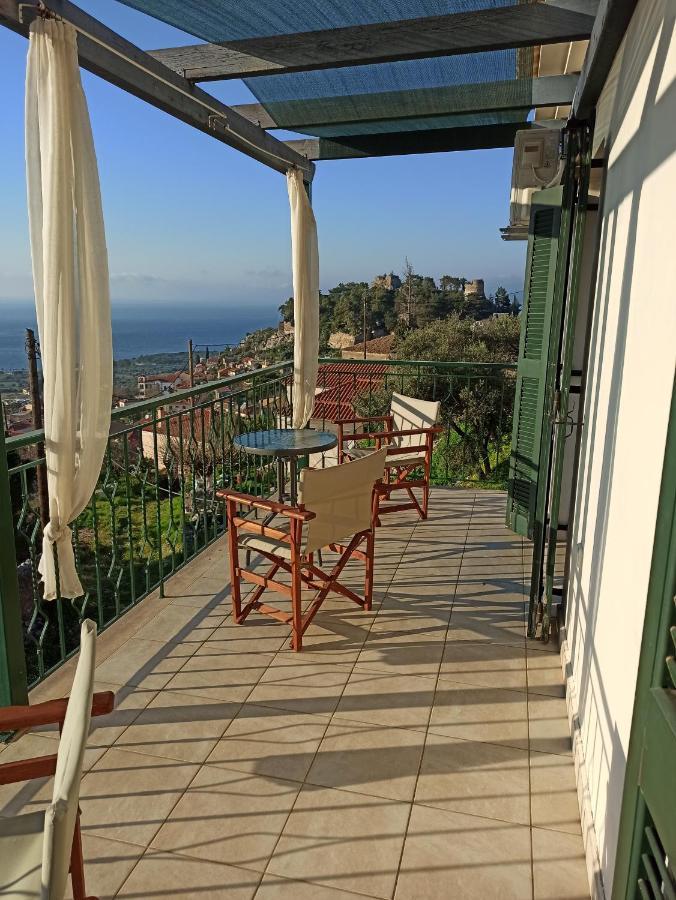 Kiparissia Castle & Sea View Villa Kipariszía Kültér fotó